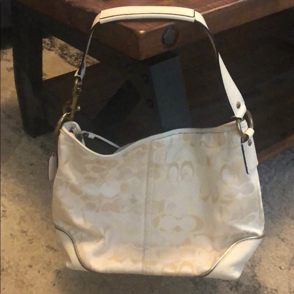 Medium white coach shoulder bag purse